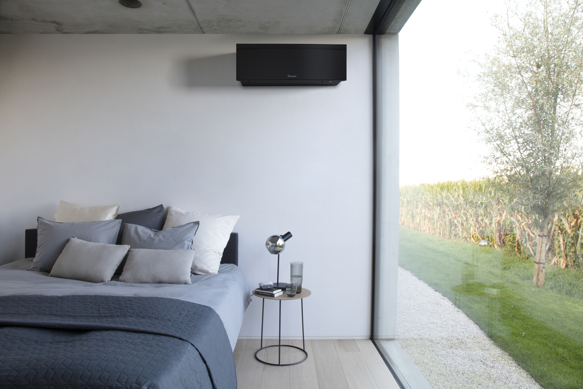 Aparat De Aer Condiționat Daikin Emura 3 Bluevolution FTXJ50AB+RXJ50B Inverter 18000 BTU BLACK